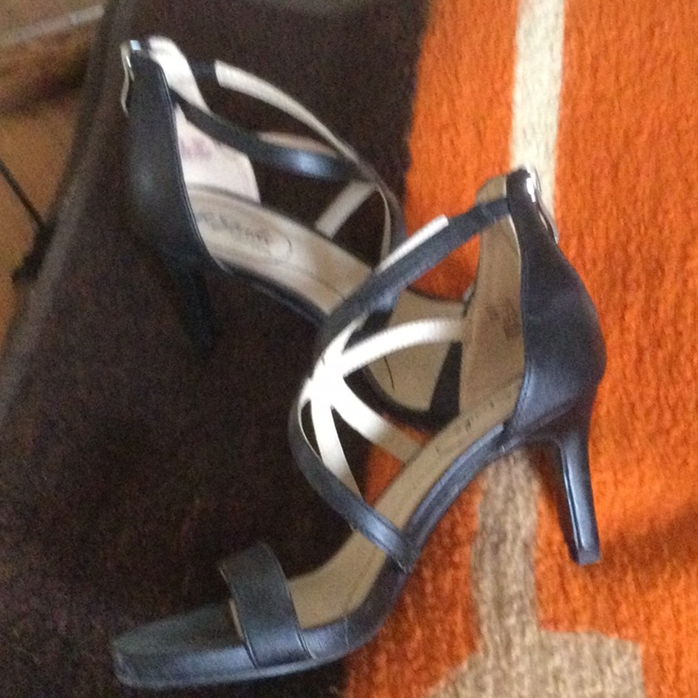 Life stride high heels - Picture 1 of 1